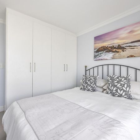 Oceanview Holiday Accommodation Блаубергстранд Экстерьер фото